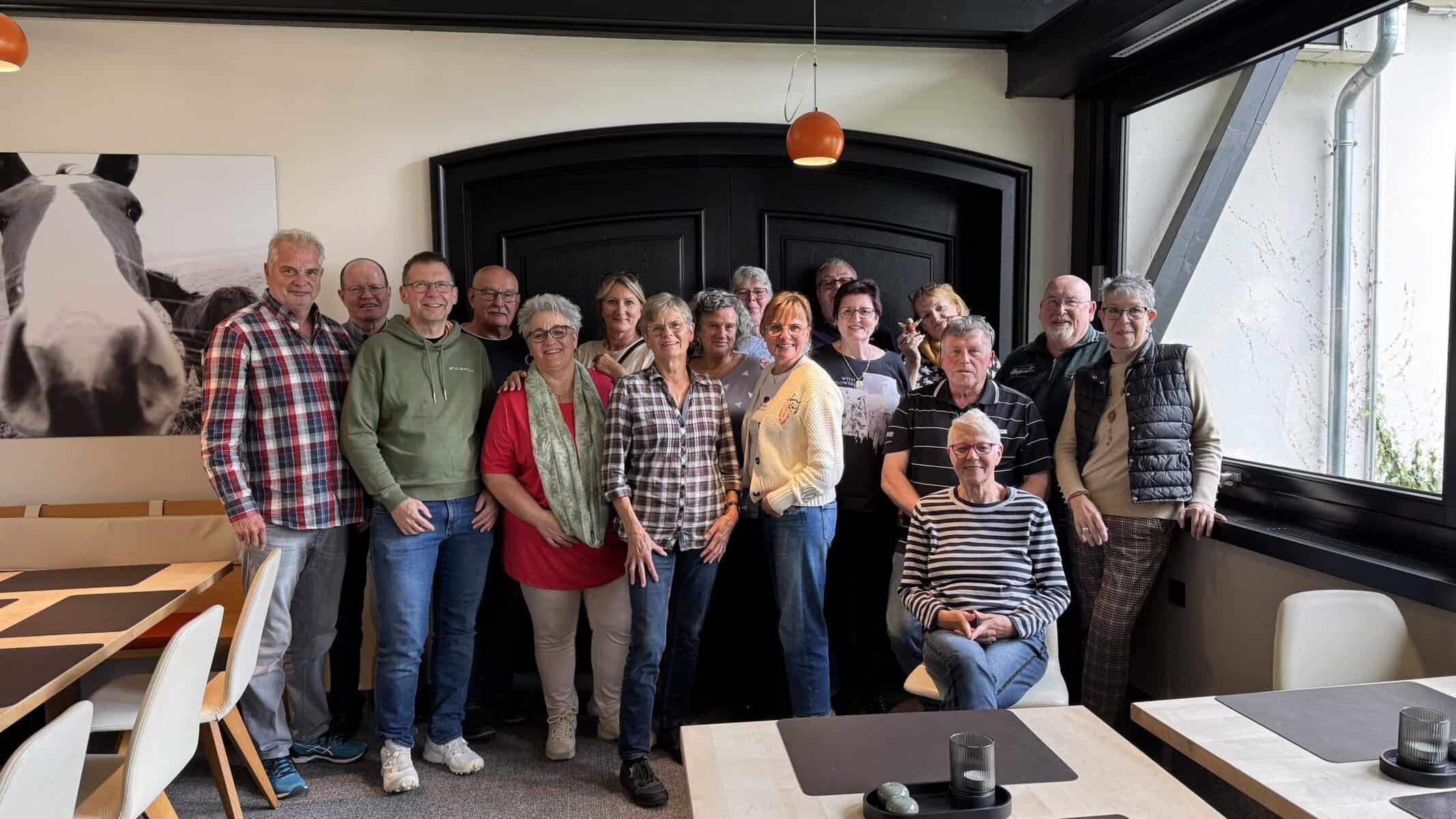 Bild der Gruppenleiter der Selbsthilfegruppen von "Leben ohne Dich" beim Treffen im Sommer 2025